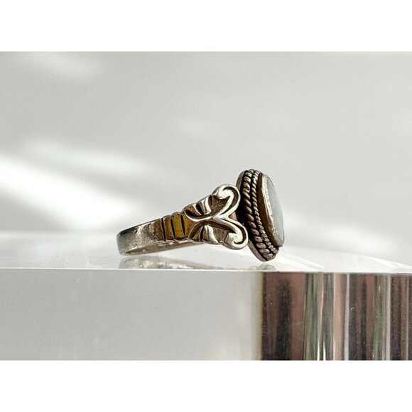 Thai Made Mother of Pearl Modernist 925 Sterling Silver Vintage Ring - sz 6.25 - Picture 2 of 12
